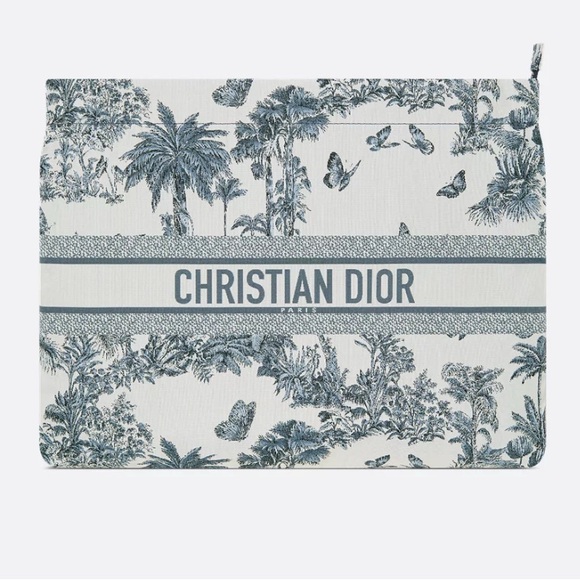 Dior Handbags - Dior Elegant White Pouch